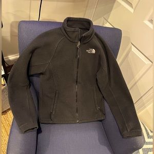 Women’s Small North Face Fleece Zip Up!